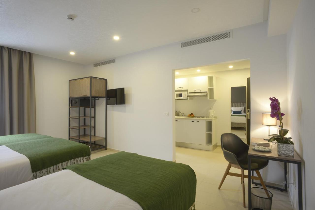 Maia Hotel Suites Tunis Exterior photo A typical studio apartment