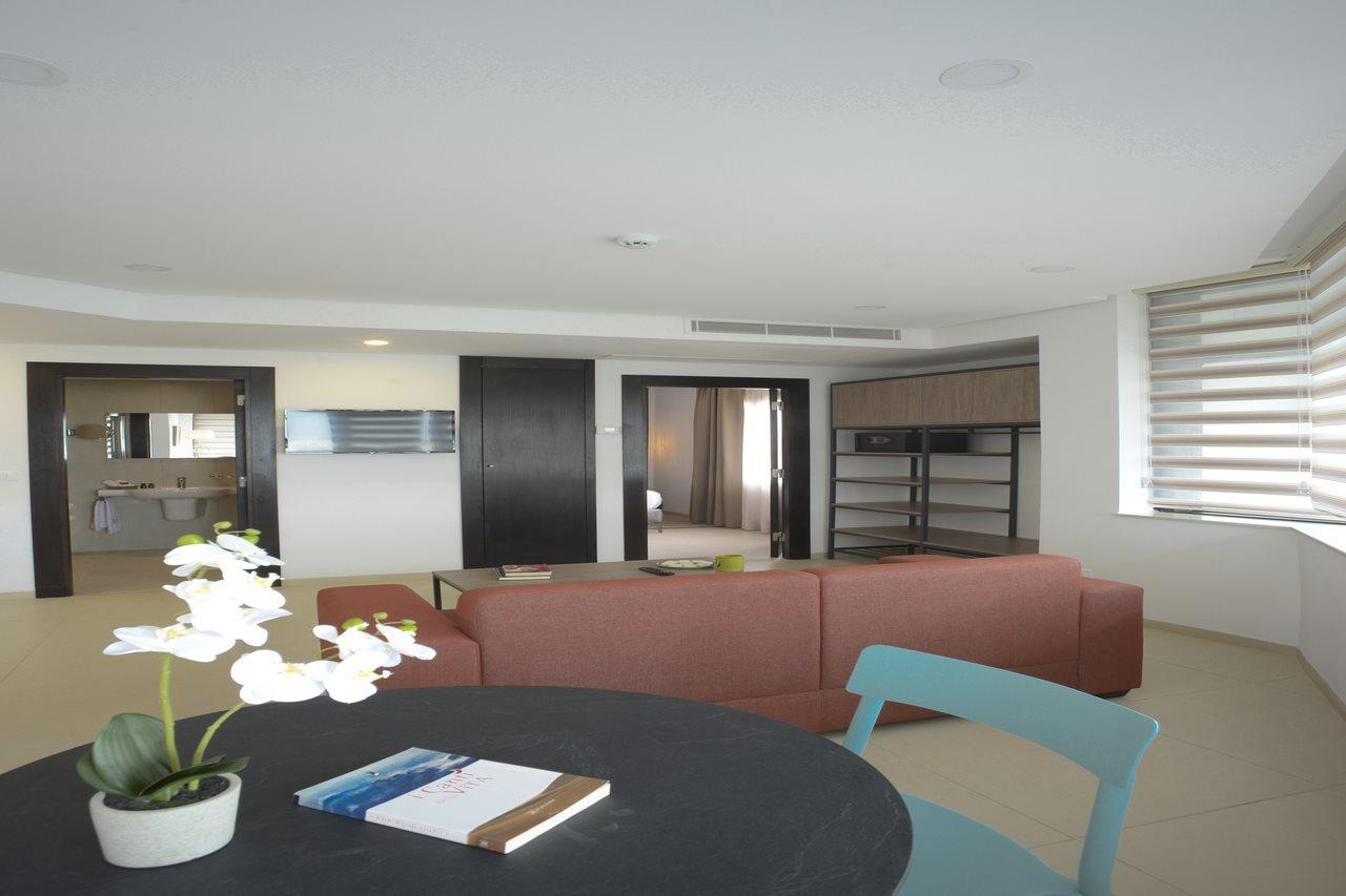 Maia Hotel Suites Tunis Exterior photo A 3D rendering of a living room